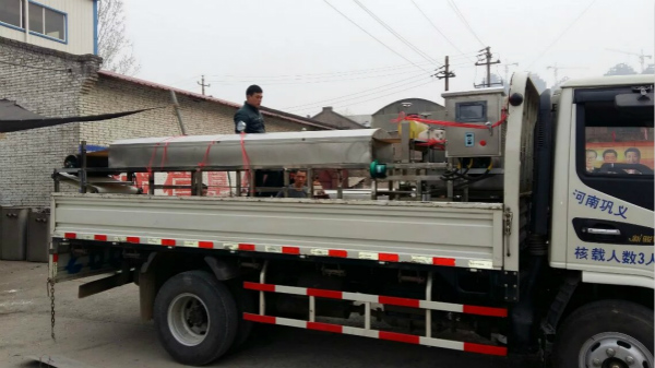 涼皮機發(fā)往甘肅